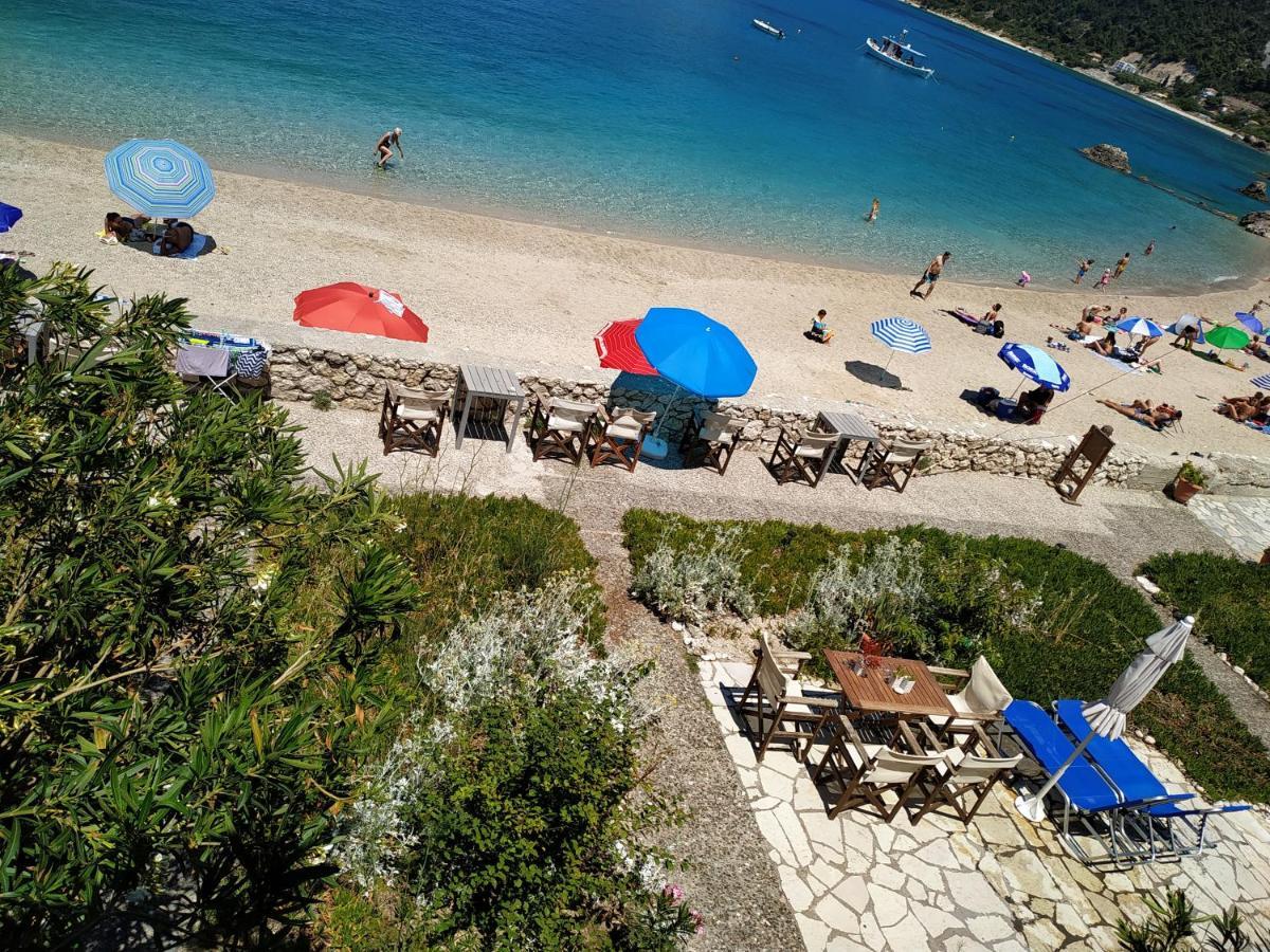 Fetsis Apartments Ayios Nikitas Bagian luar foto