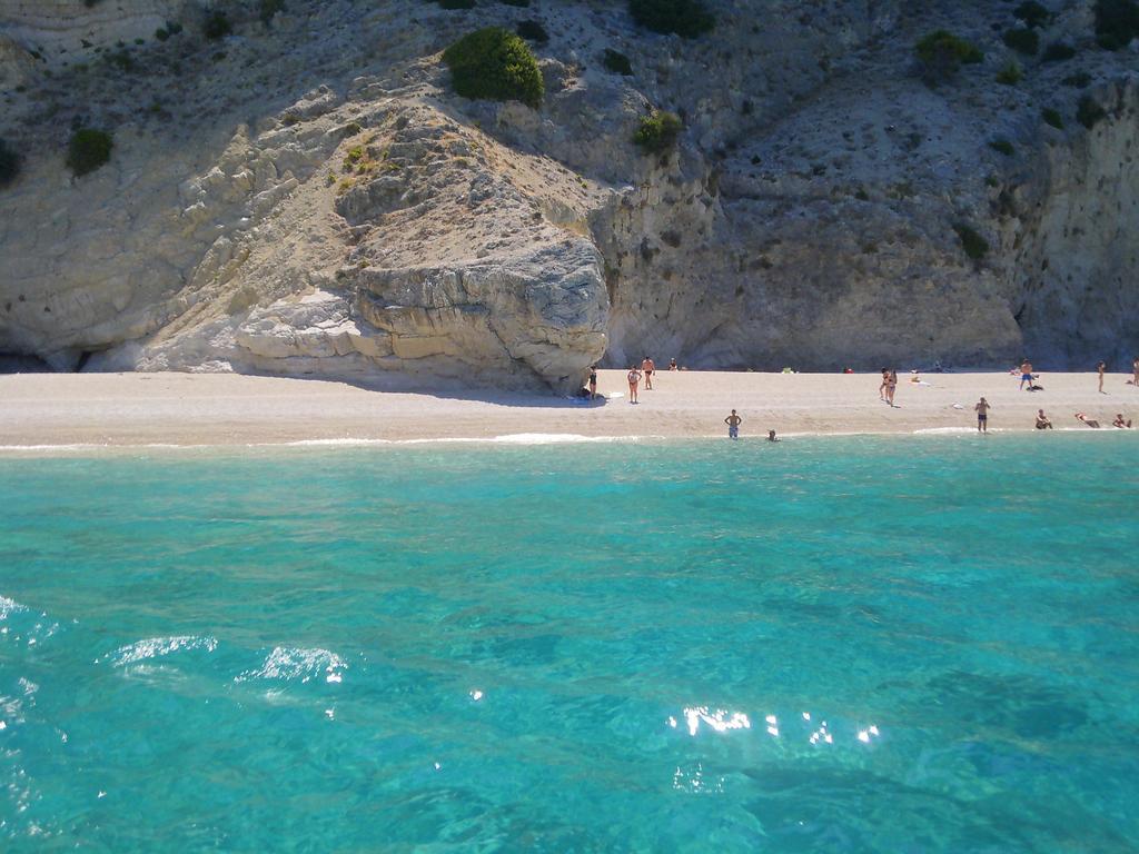 Fetsis Apartments Ayios Nikitas Bagian luar foto